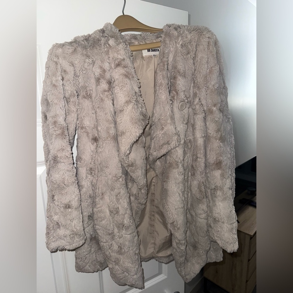 BB Dakota wrap fur jacket